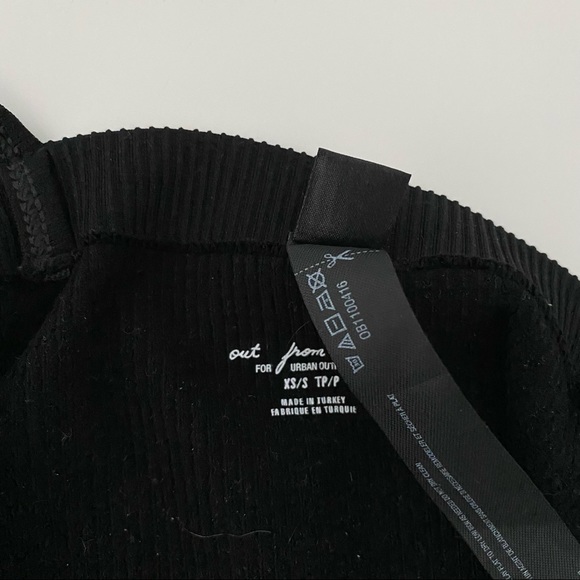 NWOT Black Crop Top - Picture 3 of 3